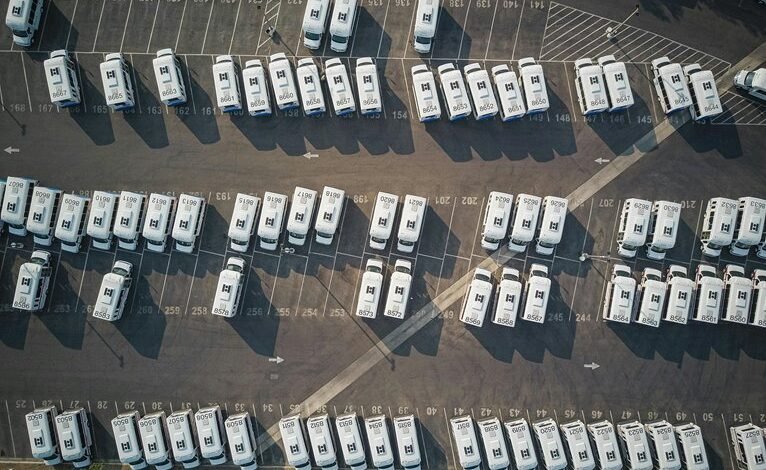 selecting vehicle registration numbers
