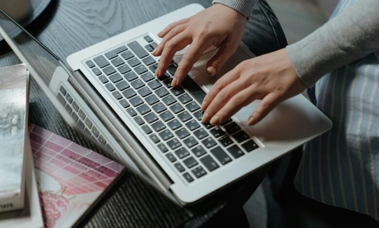 freelancing essentials and tips